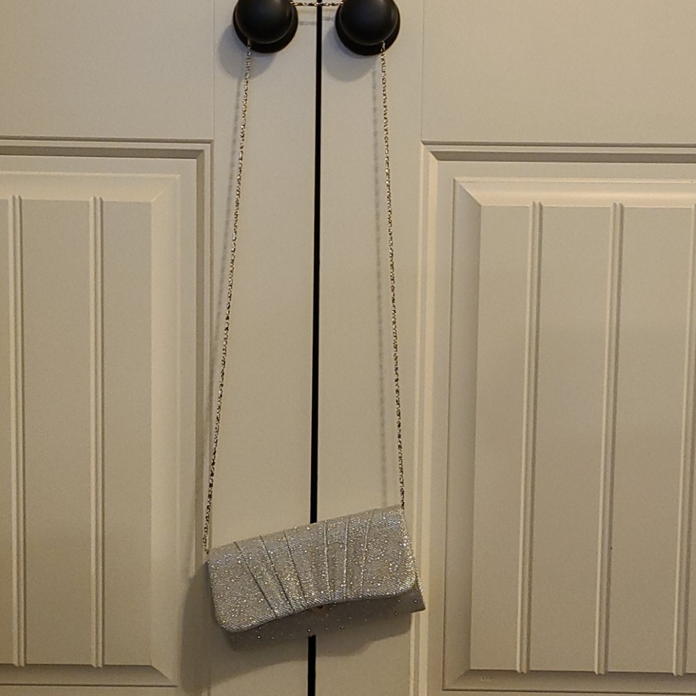 Purse - Picture 2 of 4